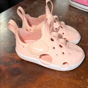 Toddler Girls Nike Sunray sandals 5C